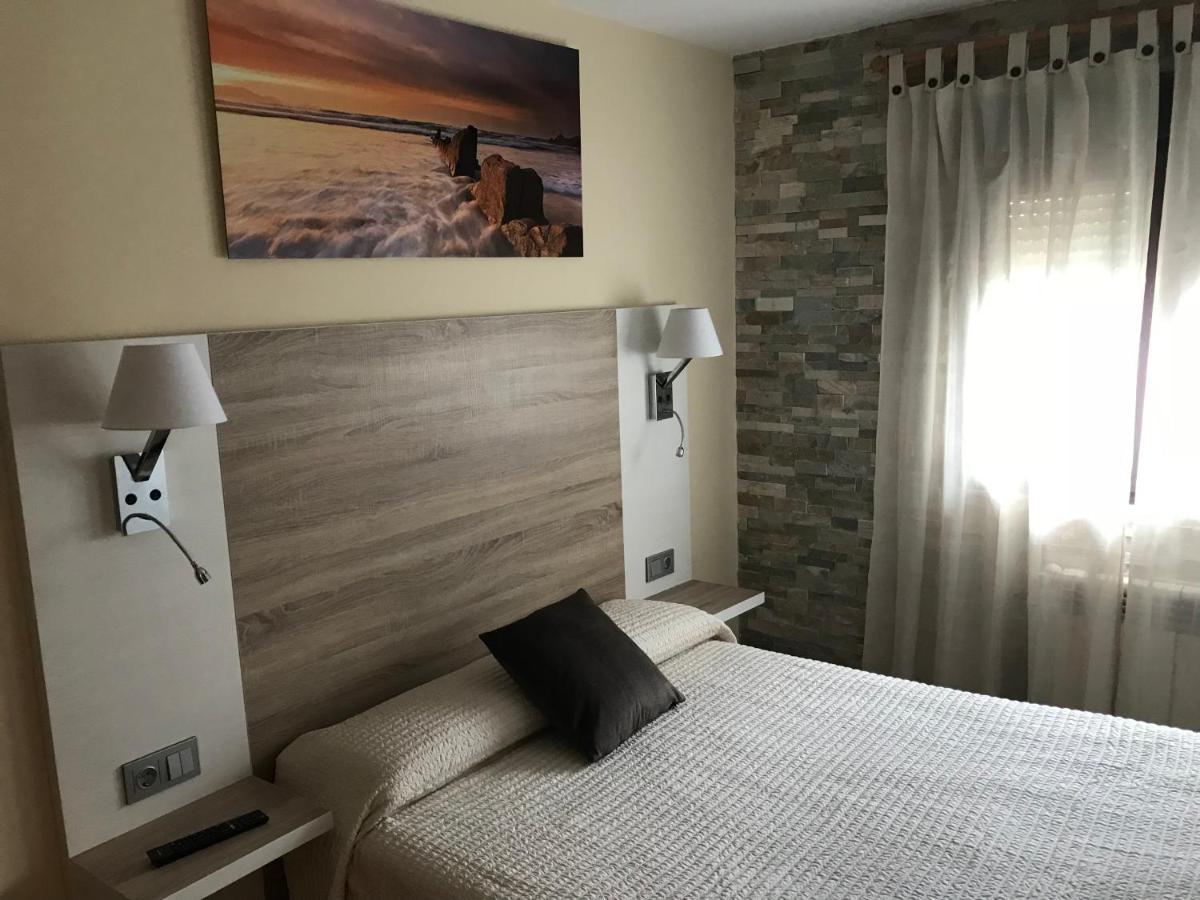 Hotel Residencial Santamaria à Sancibrián Extérieur photo