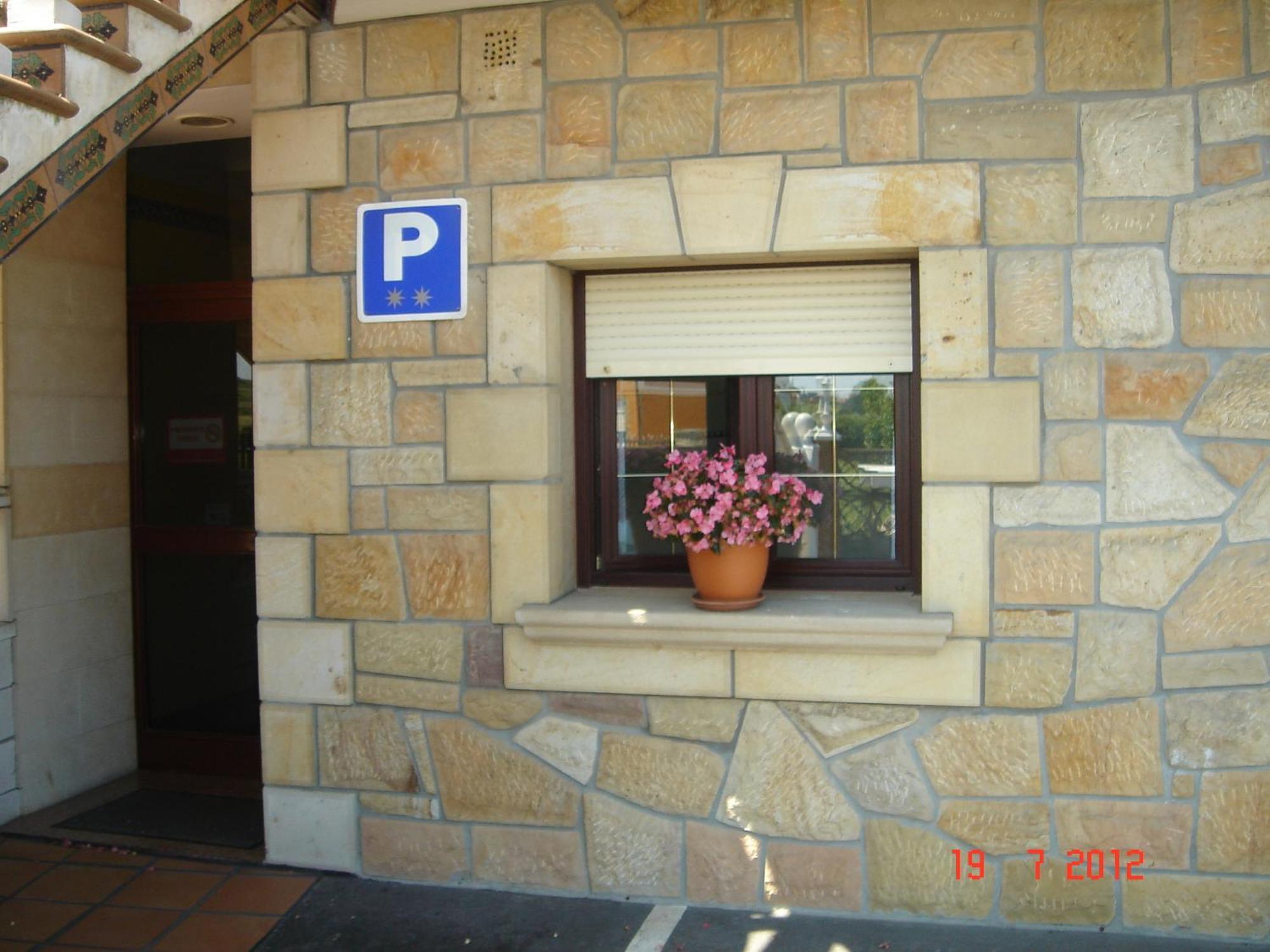 Hotel Residencial Santamaria à Sancibrián Extérieur photo